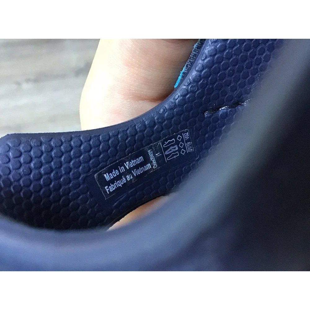 Crocs Swiftwater Wave K Kids Boys Size 1 J1 Navy Blue Water Shoes Sandals